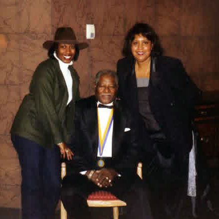 Robin Leach ‘96